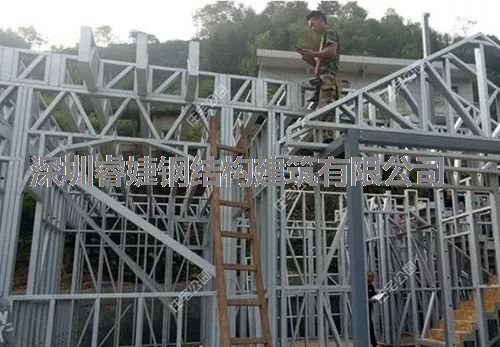 客戶(hù)花30萬(wàn)建成的輕鋼別墅，優(yōu)美的外觀(guān)，坐擁山川美景(圖4)