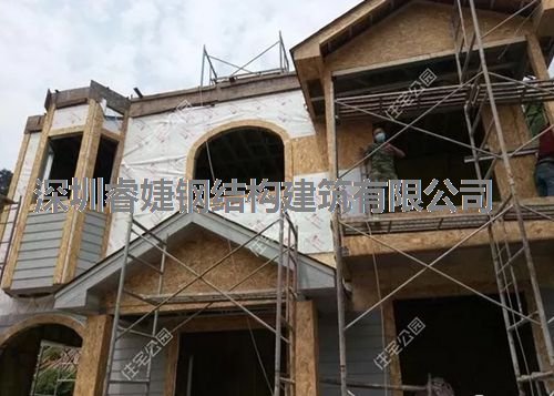 客戶(hù)花30萬(wàn)建成的輕鋼別墅，優(yōu)美的外觀(guān)，坐擁山川美景(圖6)